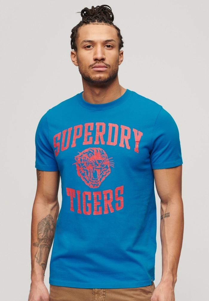 TOKYO VL Superdry Moda, Günlük - Brand Streetwear Tokyo incelemesi ve fiyatı